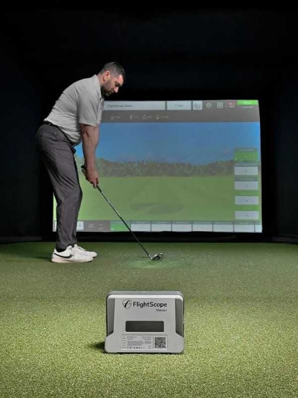 FlightScope Mevo+ SIG10 Golf Simulator Package